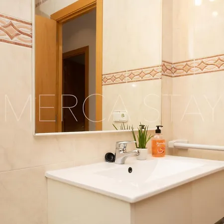 Beautiful And Centrally Located Apartamento *